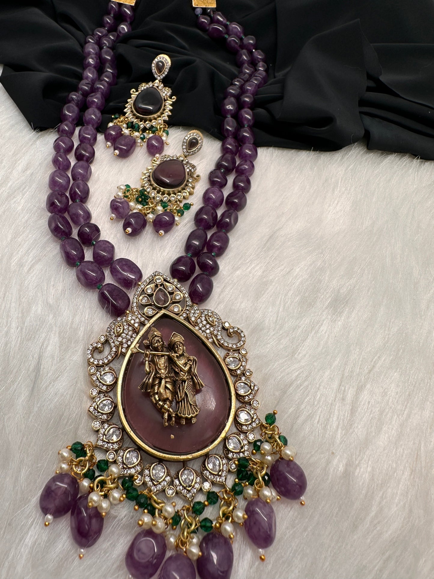 Victoraian Mehendi Finish Monalisa Beads Necklace - Purple