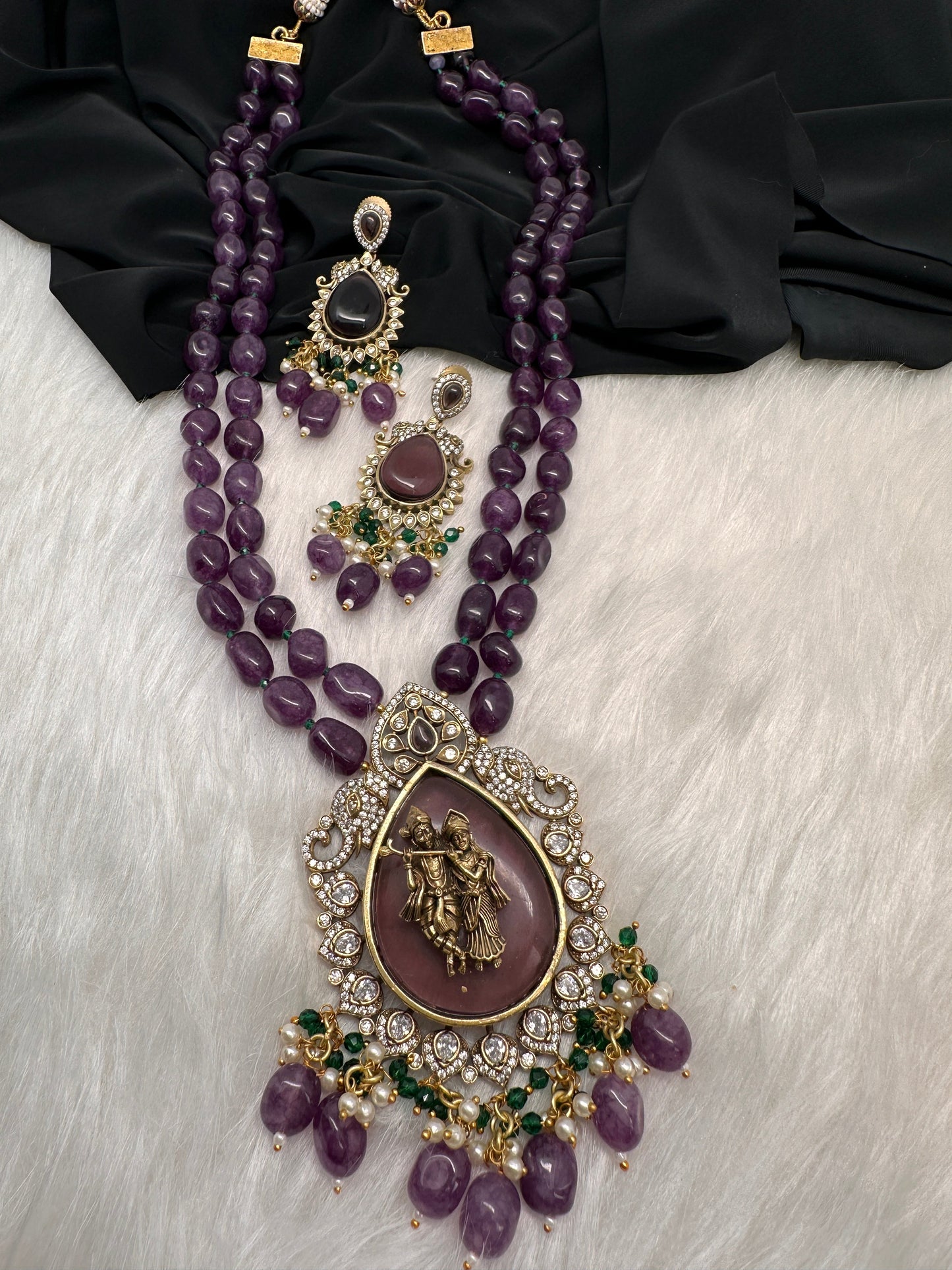 Victoraian Mehendi Finish Monalisa Beads Necklace - Purple