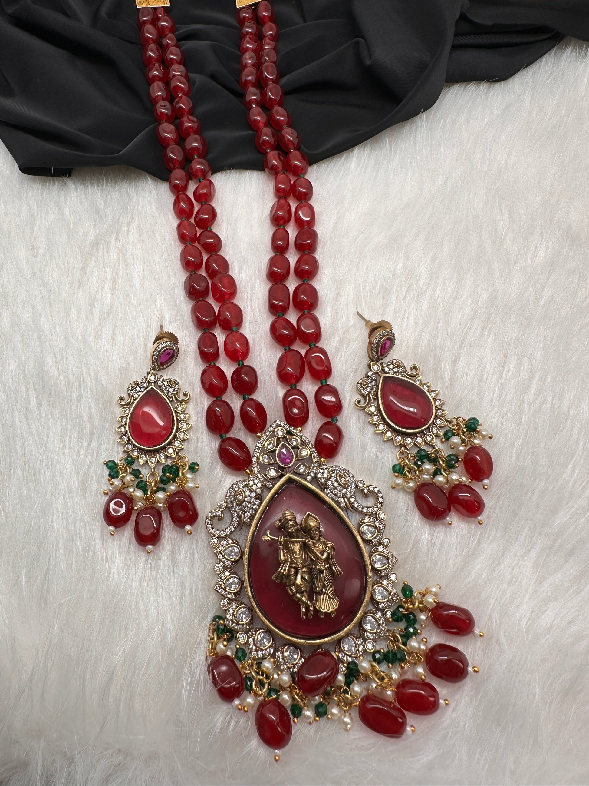 Victoraian Mehendi Finish Monalisa Beads Necklace - Red