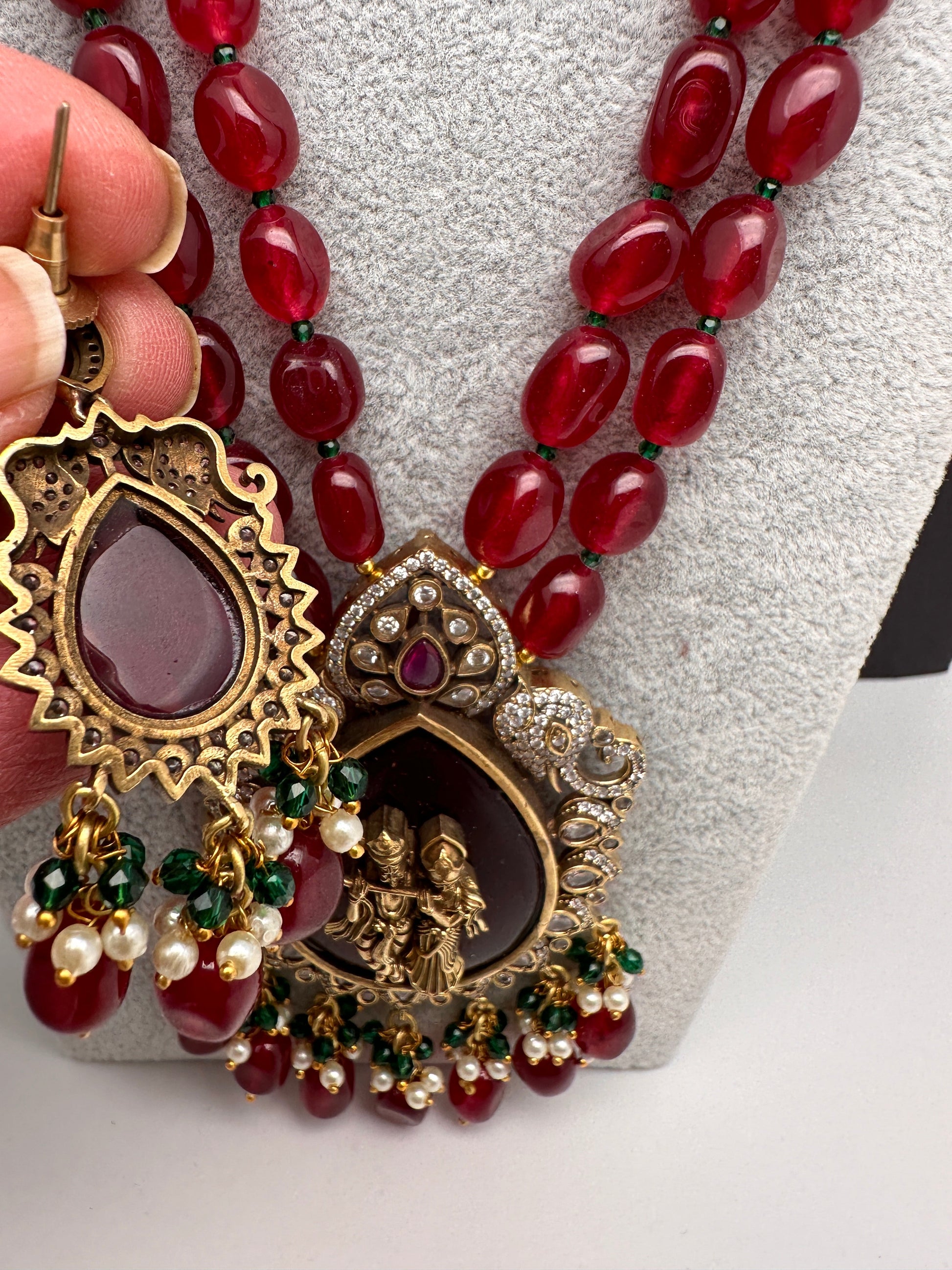 Victoraian Mehendi Finish Monalisa Beads Necklace - Red