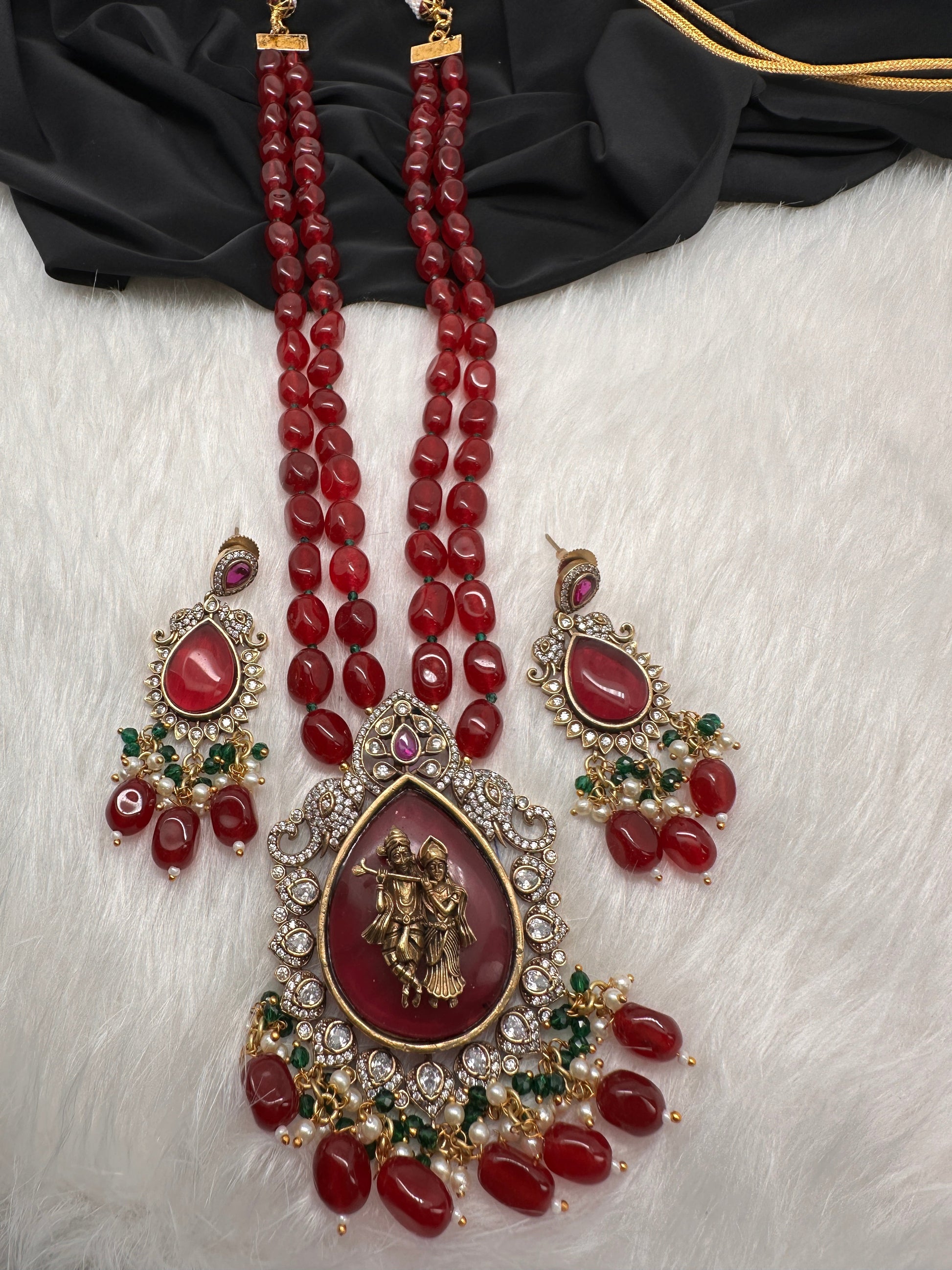 Victoraian Mehendi Finish Monalisa Beads Necklace - Red