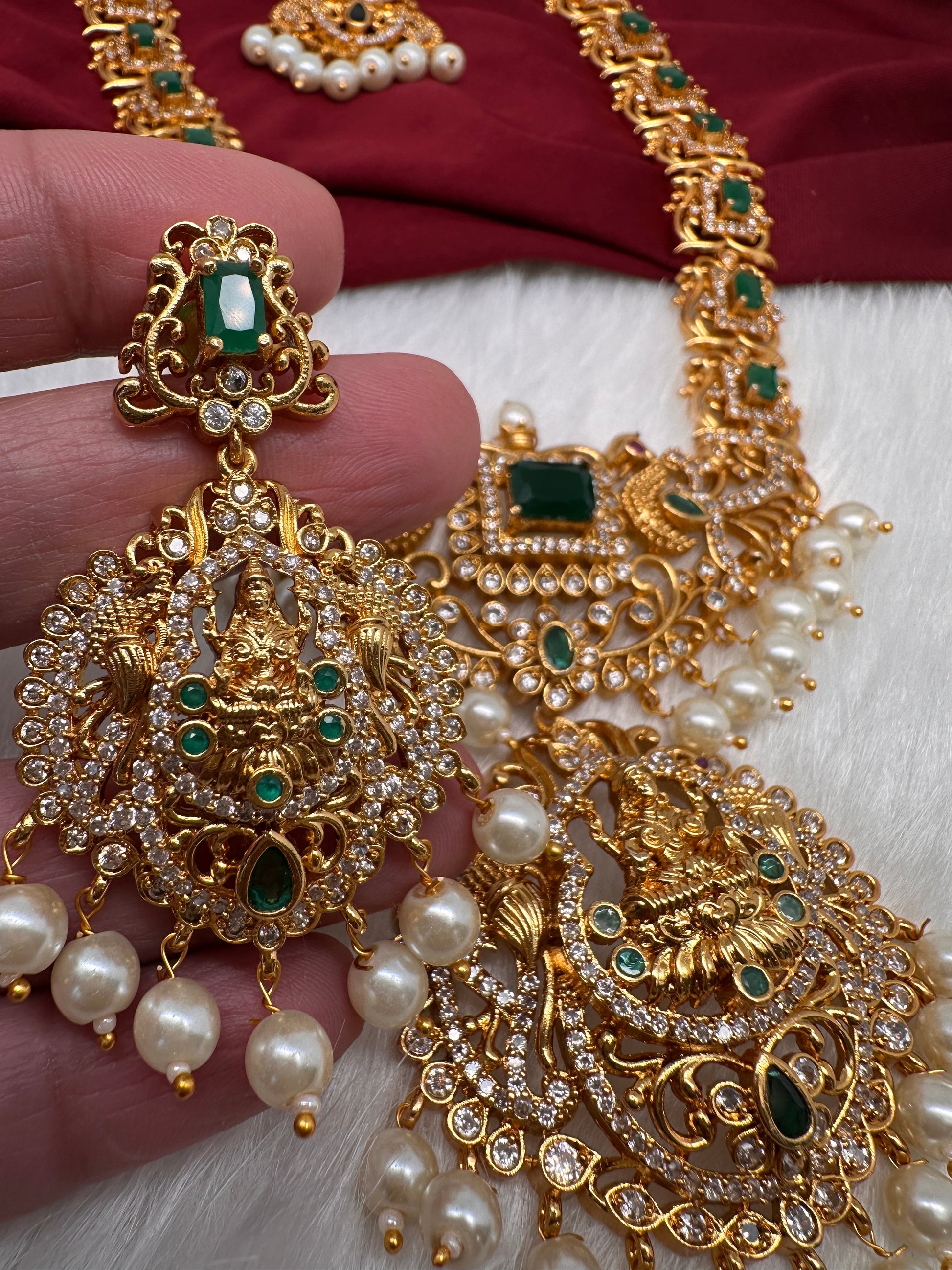 Goddess Lakshmi Green Stone Pearls Matte Finish Necklace - Green