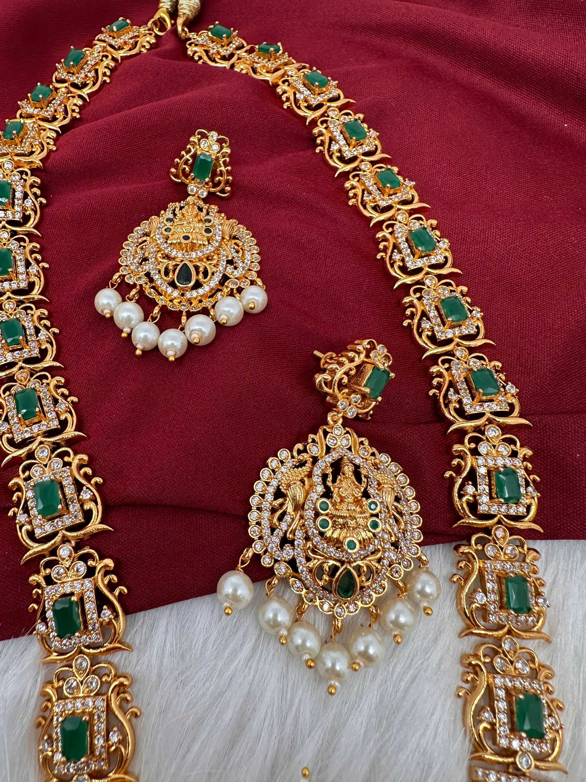 Goddess Lakshmi Green Stone Pearls Matte Finish Necklace - Green