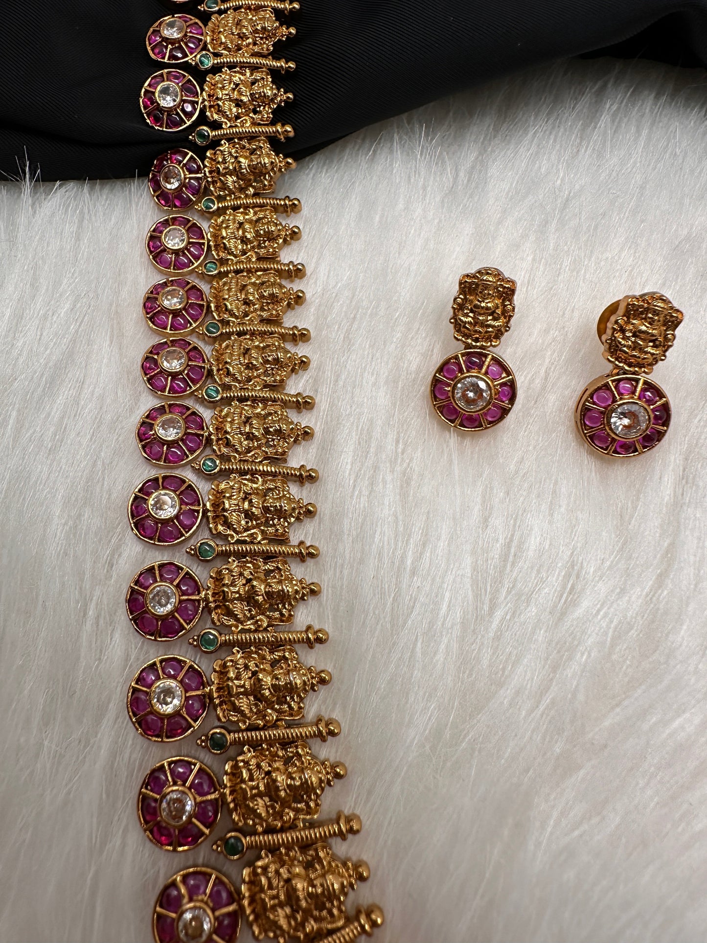 Kempu Goddess Lakshmi Bottu Long Necklace