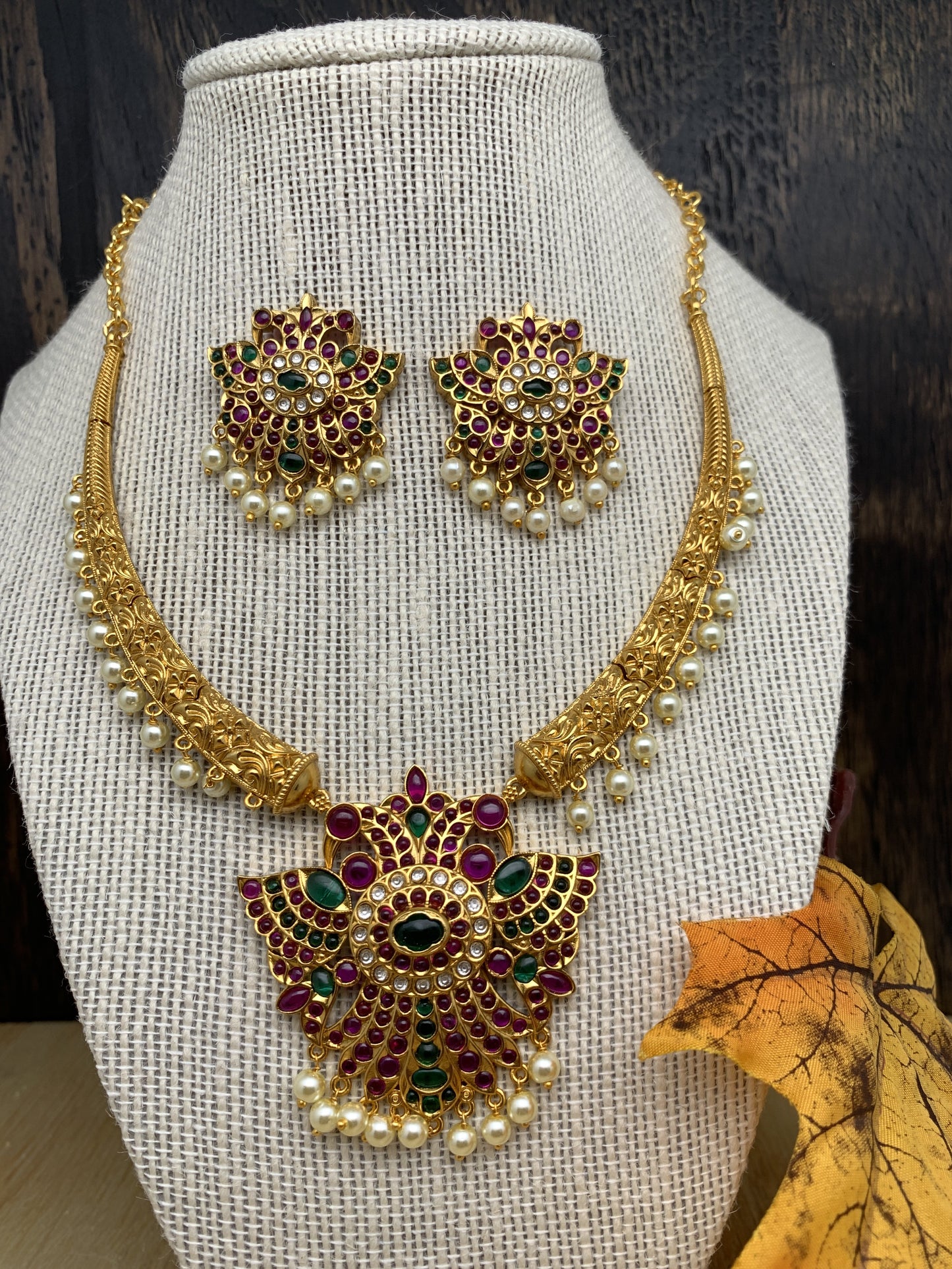 Antique Red Green Kemp Necklace Floral Pattern Kanthi Style