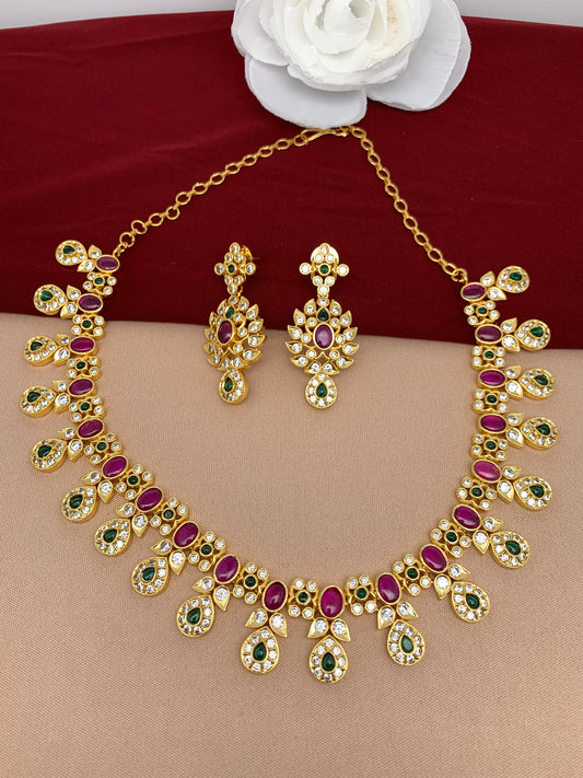 CZ Red Green Stone Pearls Short Necklace