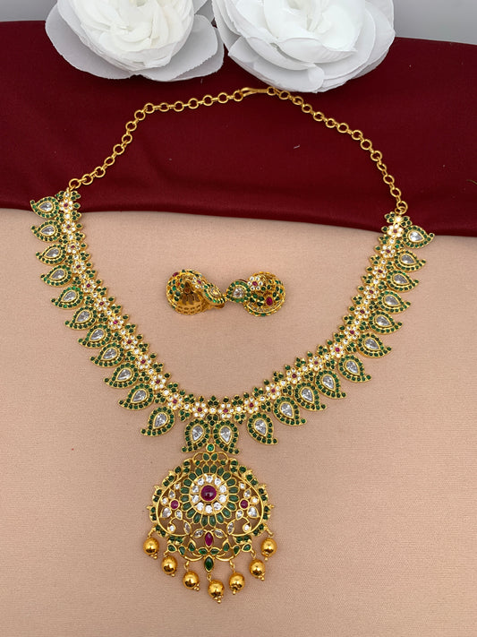 Green Kemp Mango Short Necklace Set