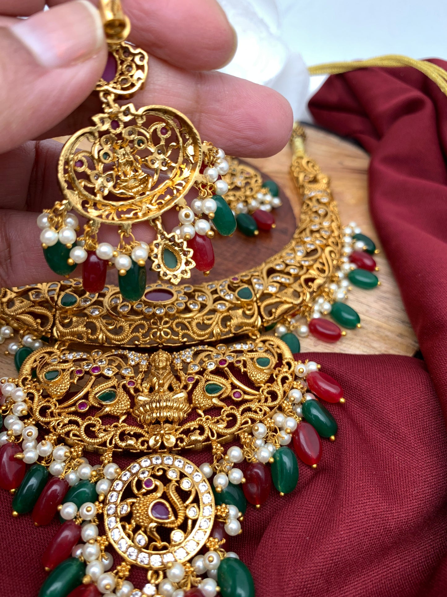 Goddess Lakshmi Red Green Beads Kanthi Neckline Necklace