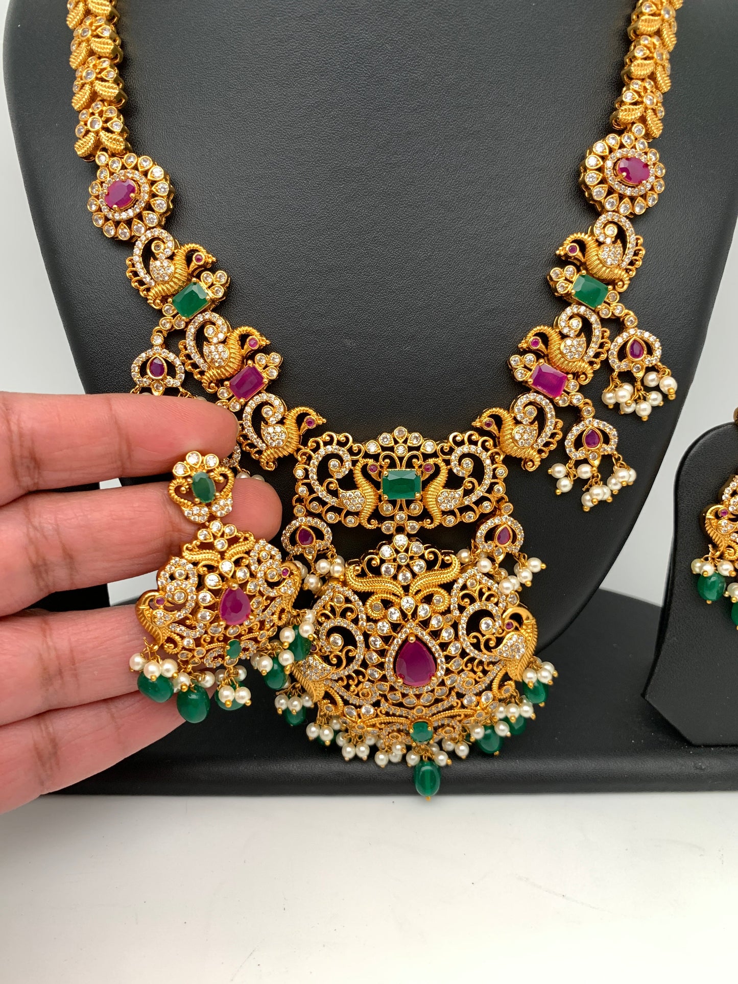 Multi Stone Green beads Peacock Pattern Necklace