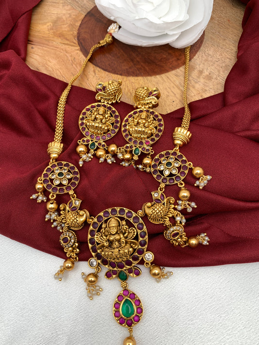 Goddess Lakshmi Red Green Kemp Chain Style Necklace