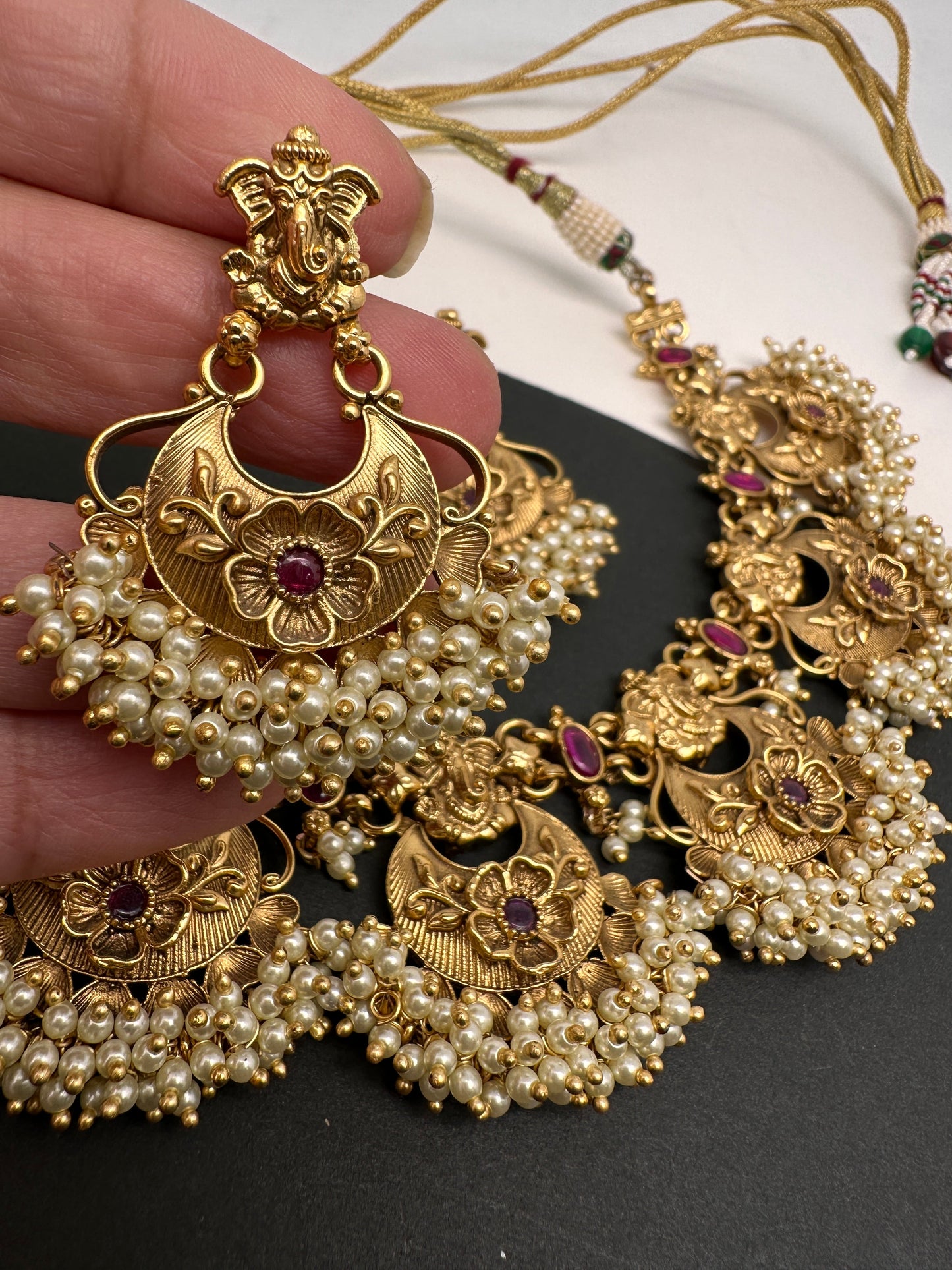 Lord Ganesha Red Kemp Cluster Pearls Neckline Necklace