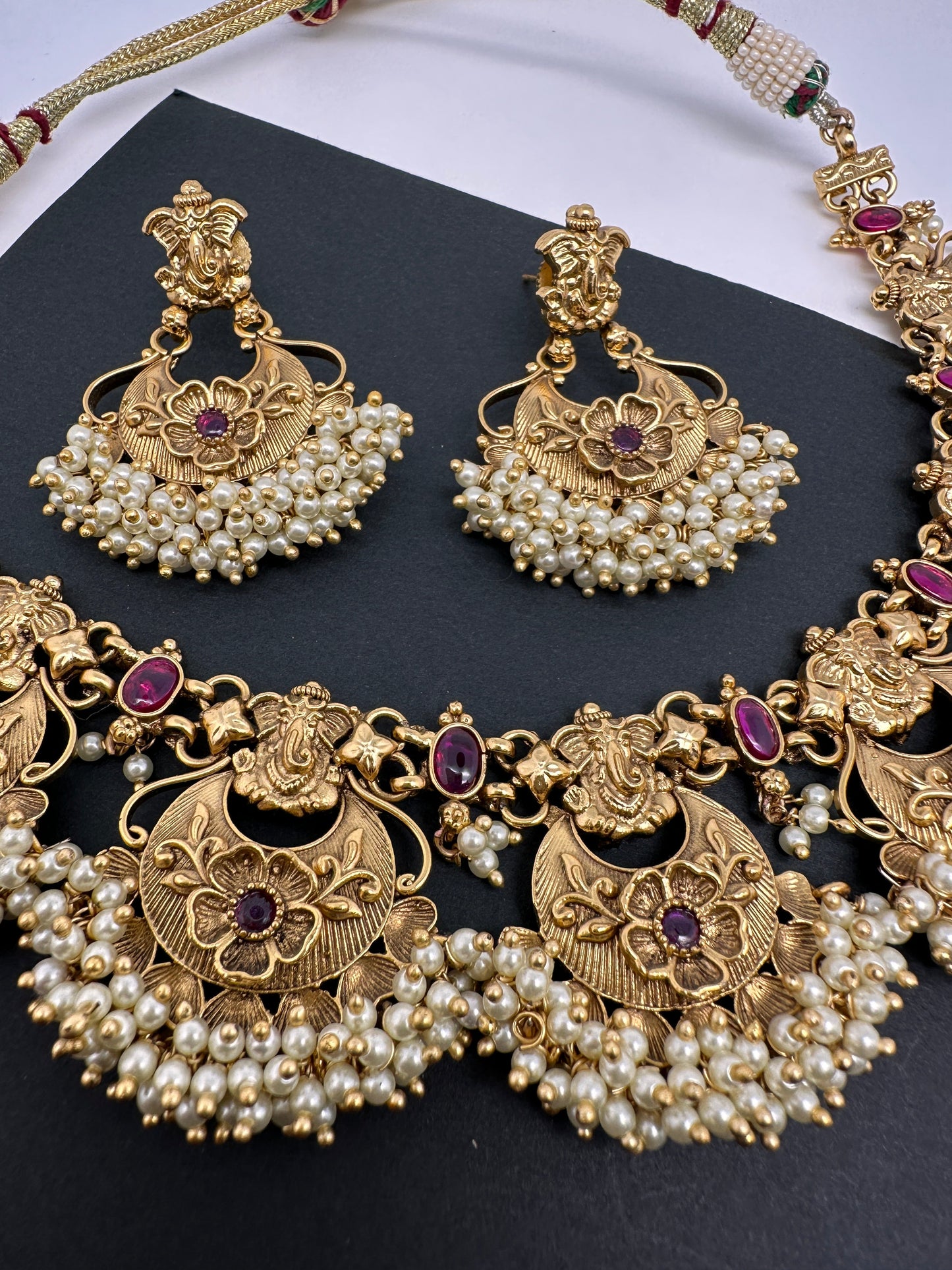 Lord Ganesha Red Kemp Cluster Pearls Neckline Necklace