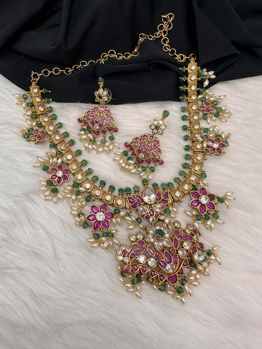 Kempu Rice Pearls Guttapusalu Short Necklace