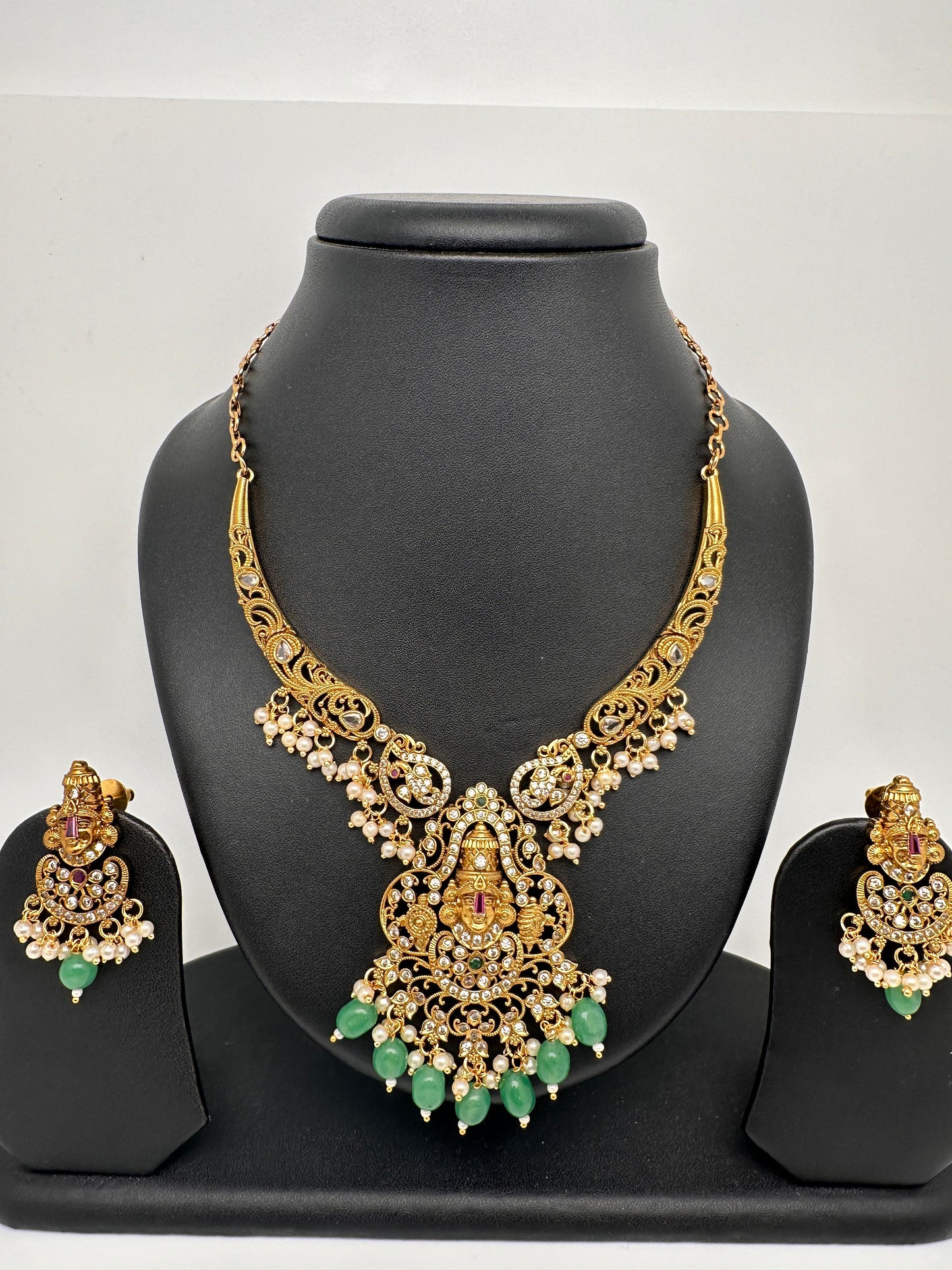 Venkatesh Balaji Green beads Matte Kanthi Necklace