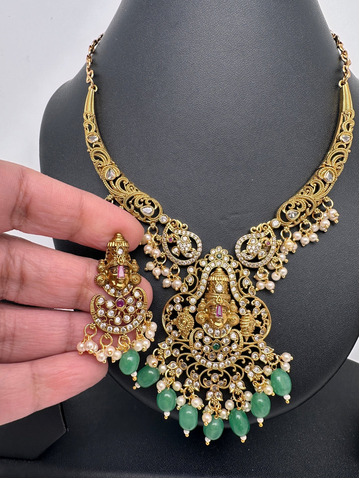 Venkatesh Balaji Green beads Matte Kanthi Necklace