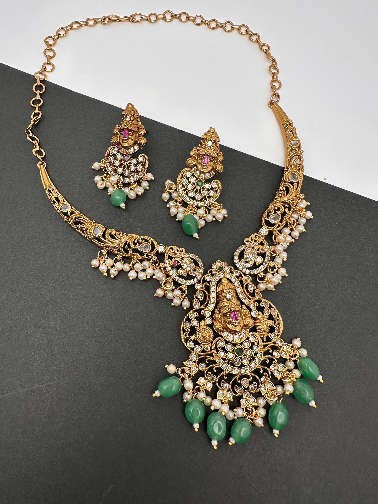 Venkatesh Balaji Green beads Matte Kanthi Necklace