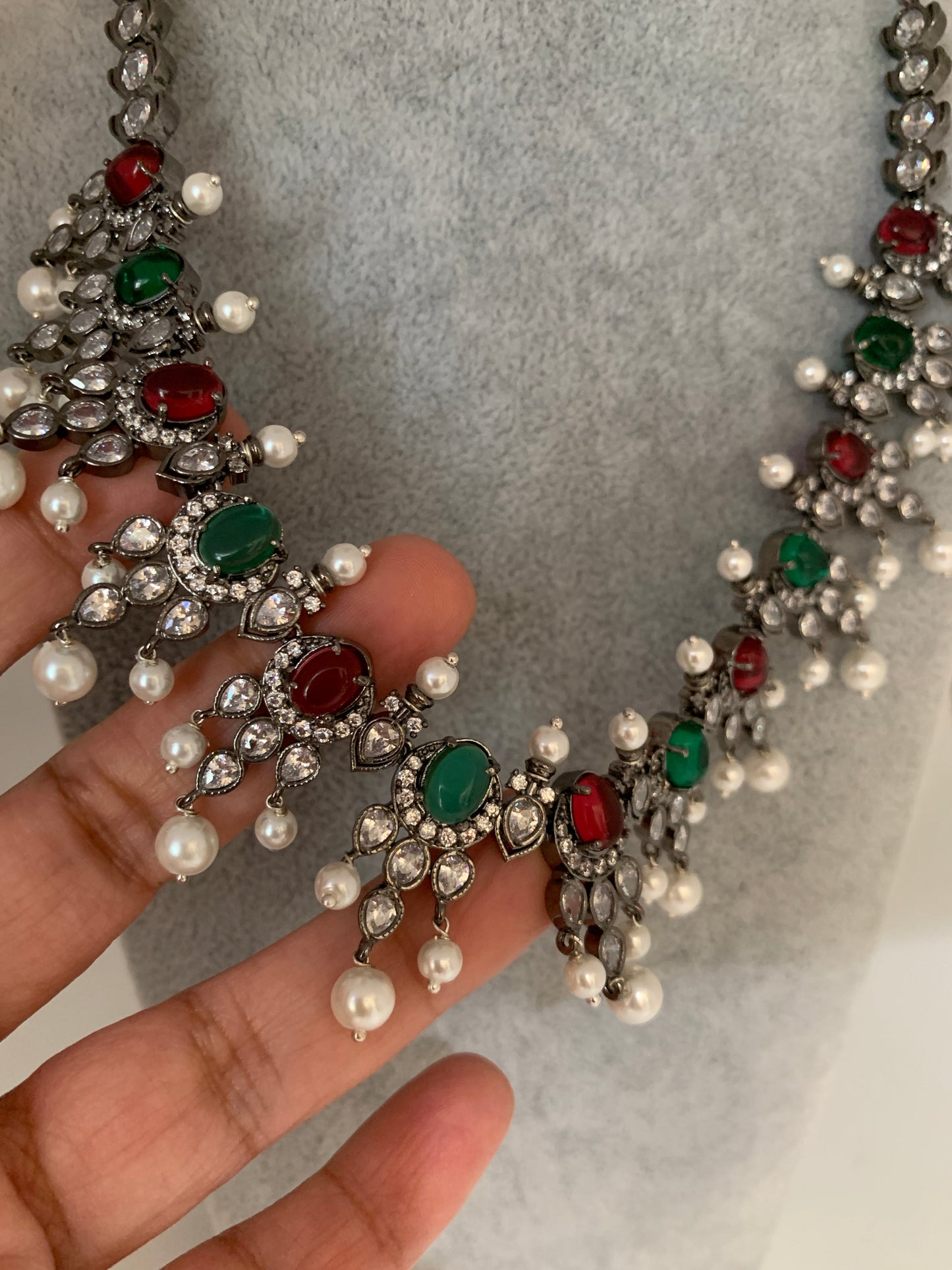 CZ Red Green Stone Pearls Victorian Finish Short Neckalce