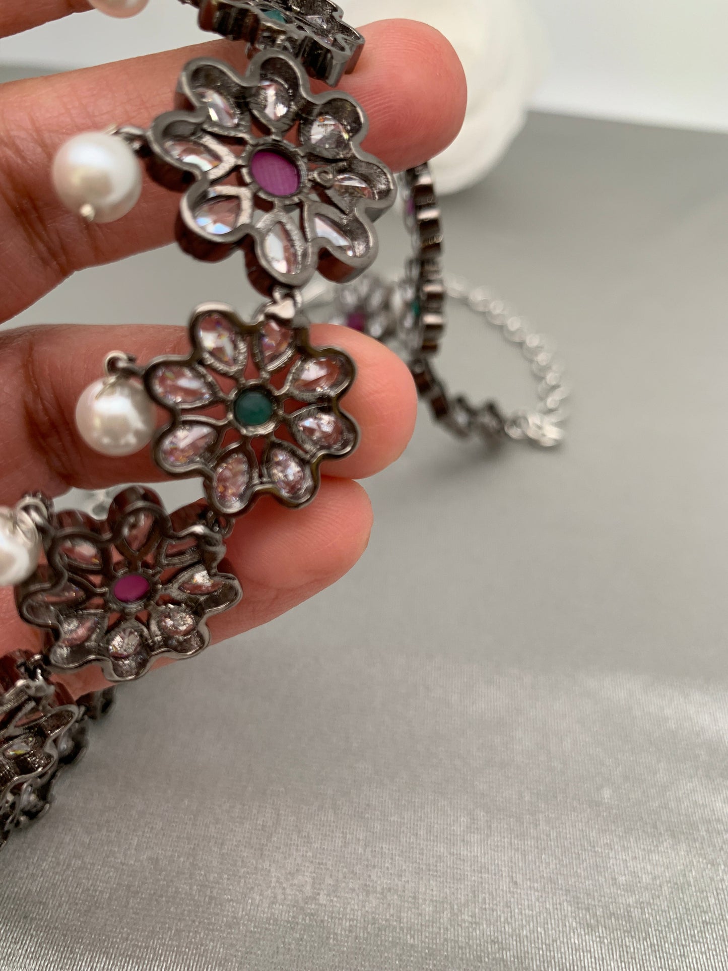 Floral Pattern CZ Red Green Stone Pearls Victorian Finish Short Neckalce