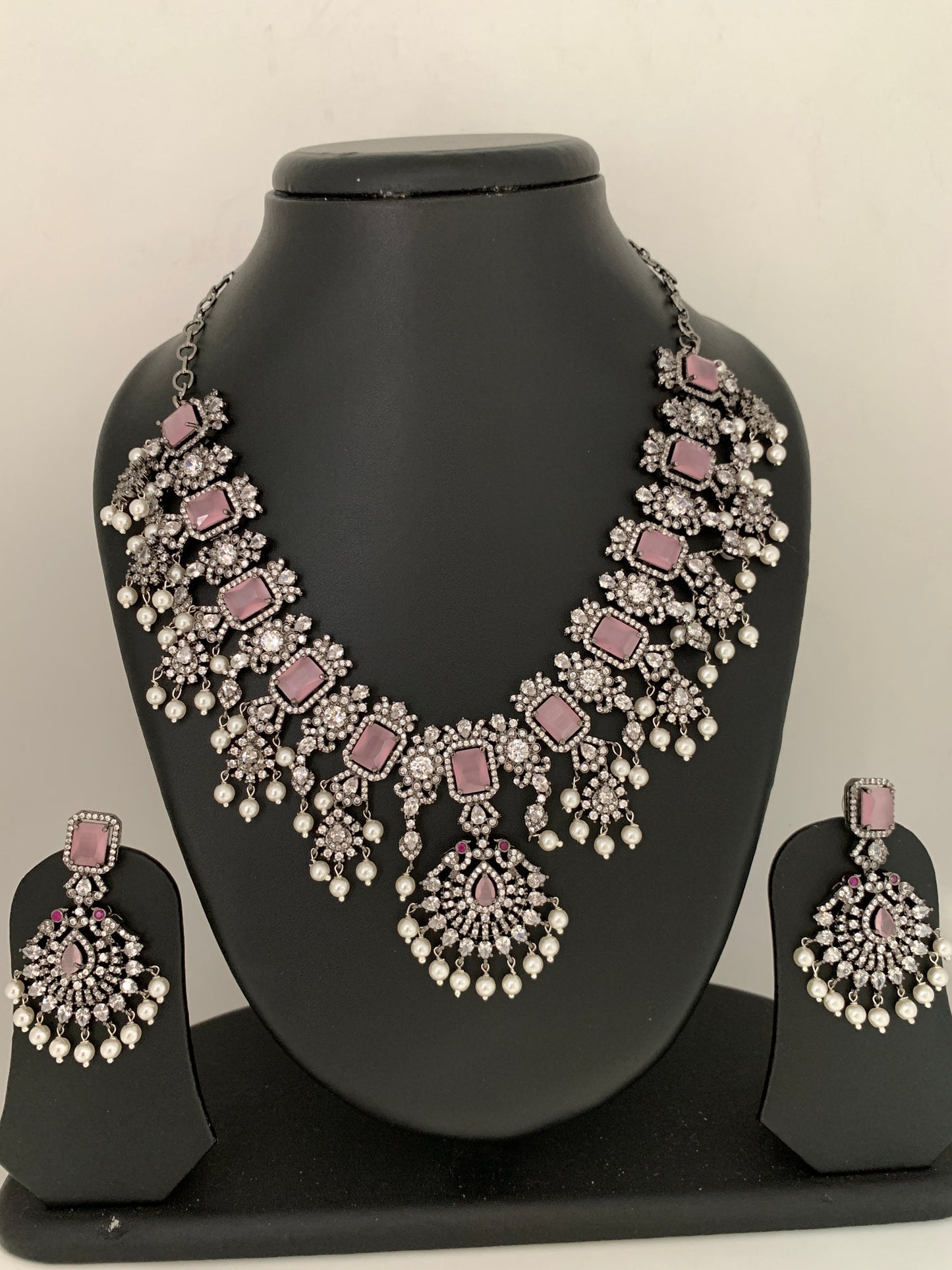 AD Pink Stone Victorian Short Necklace