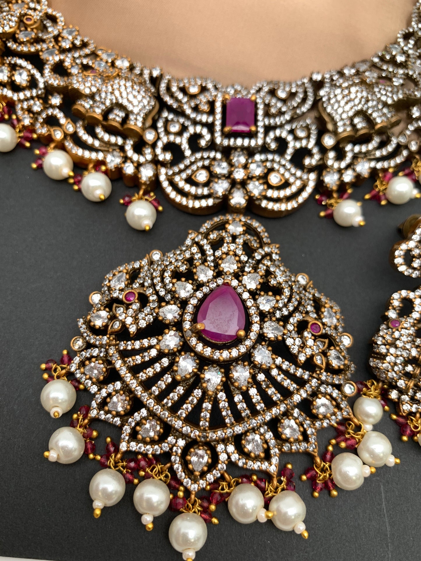 Polki Red Stone Elephant Design Mehndi Polish Short Necklace