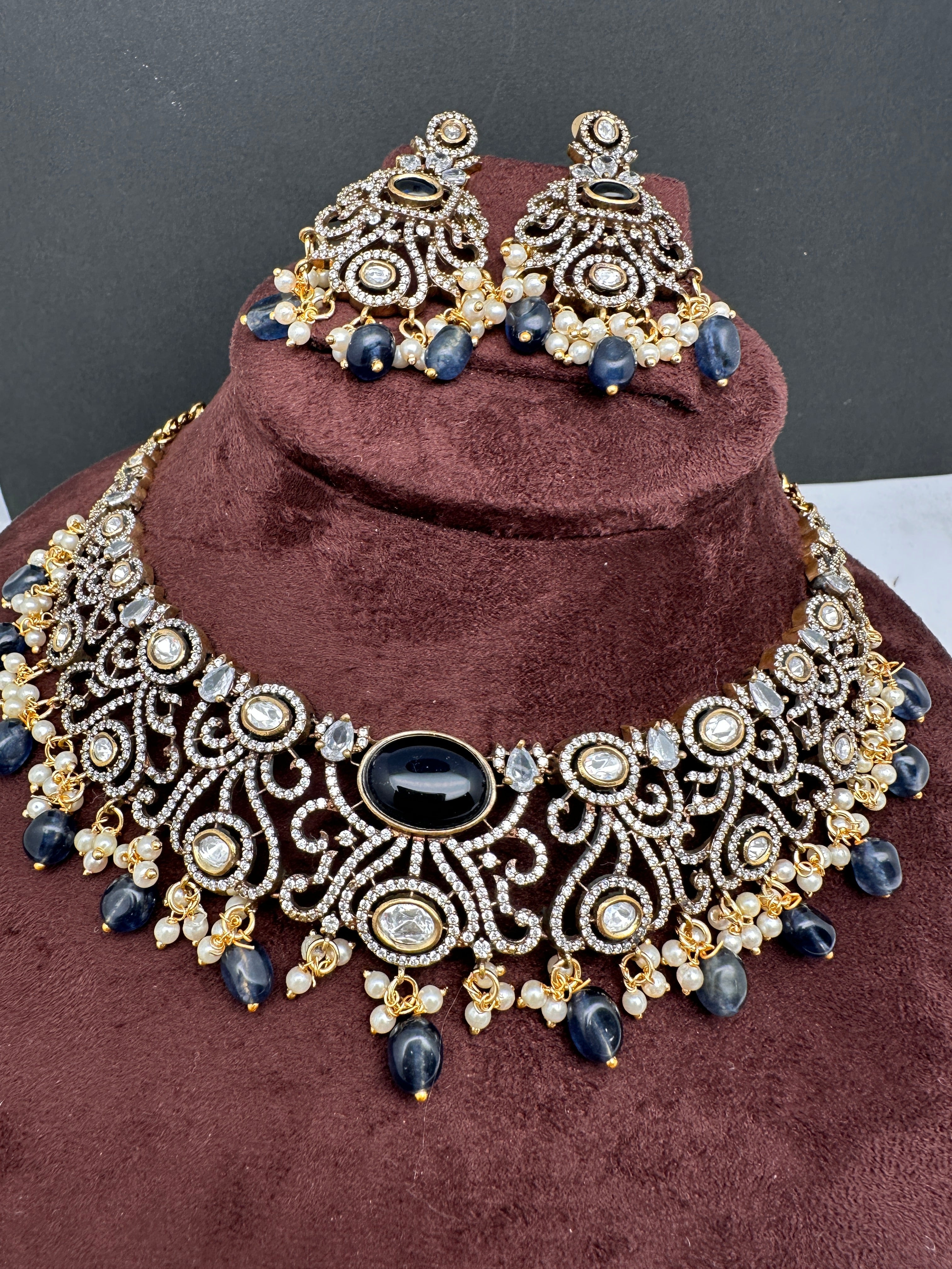 Kundan stone choker necklace hotsell