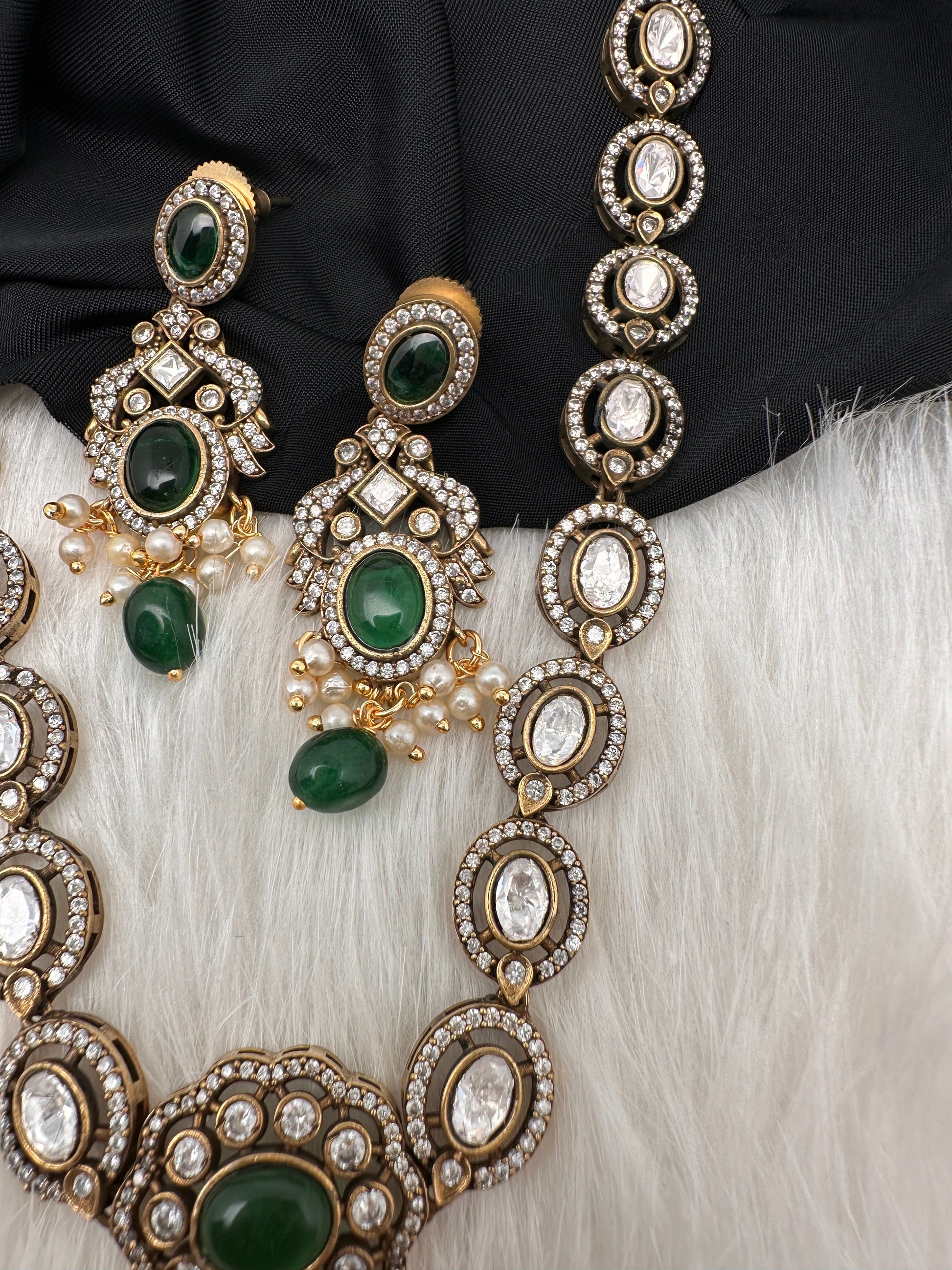 Victorian Mehndi Finish AD Polki Color Stone Necklace - Green