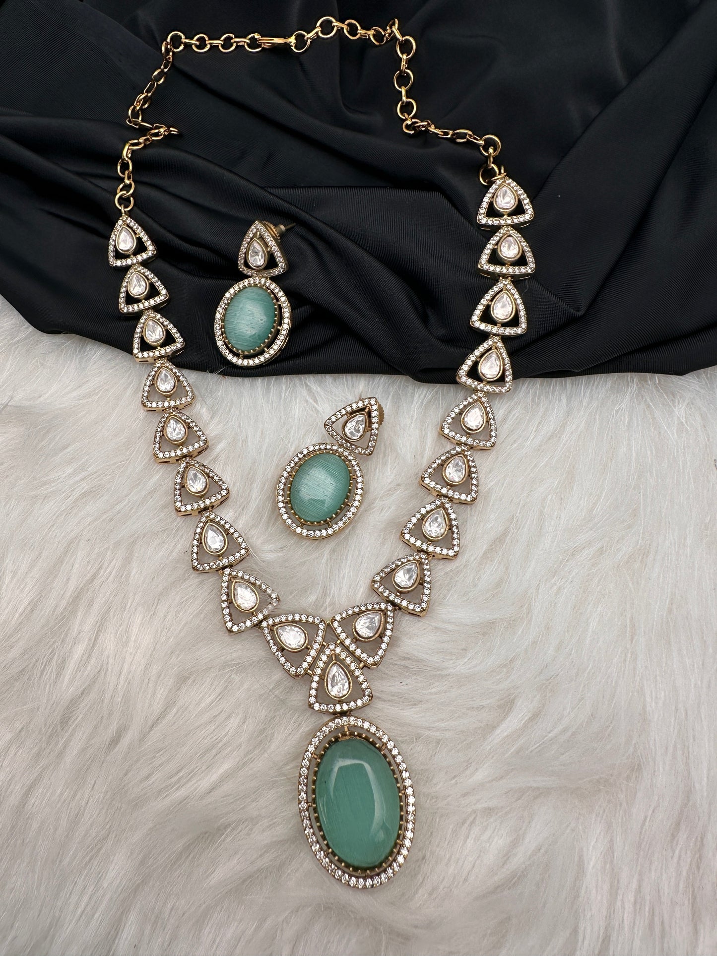 Victorian AD Polki Mint Green Stone Necklace