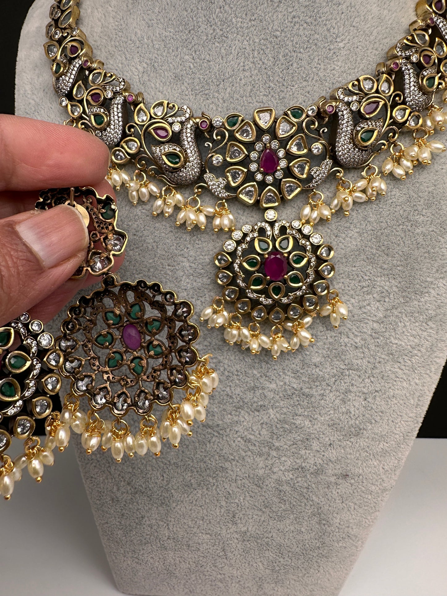 Victorian AD Polki Peacock Neckline Necklace