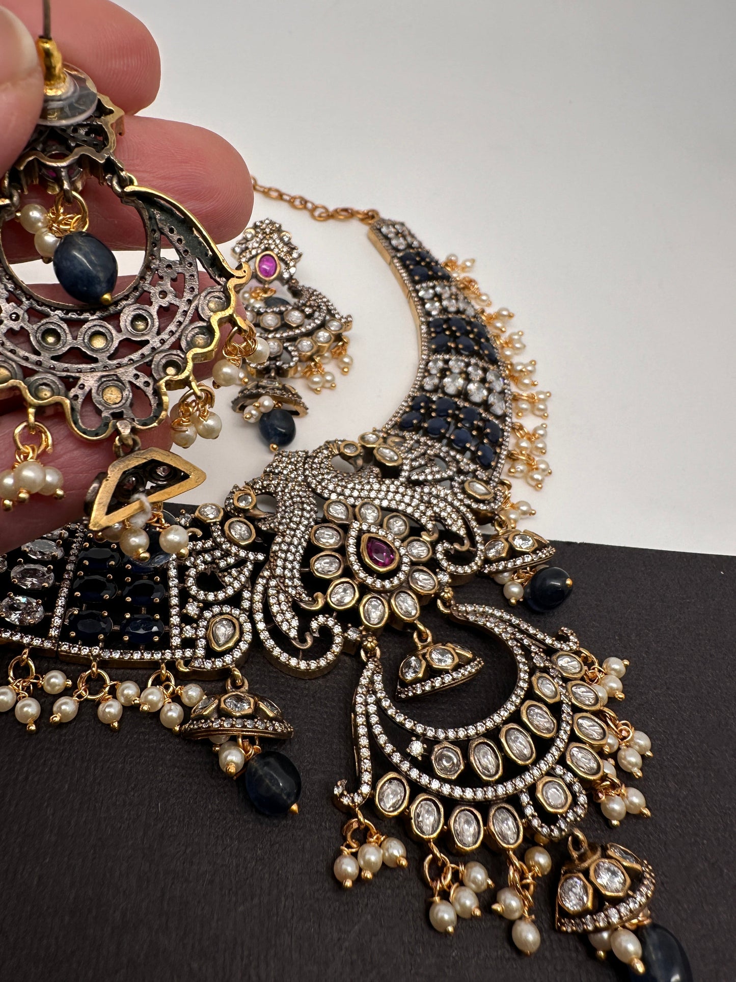 Polki Victorian Mehndi Finish Chandballi Color Stone Necklace - Blue