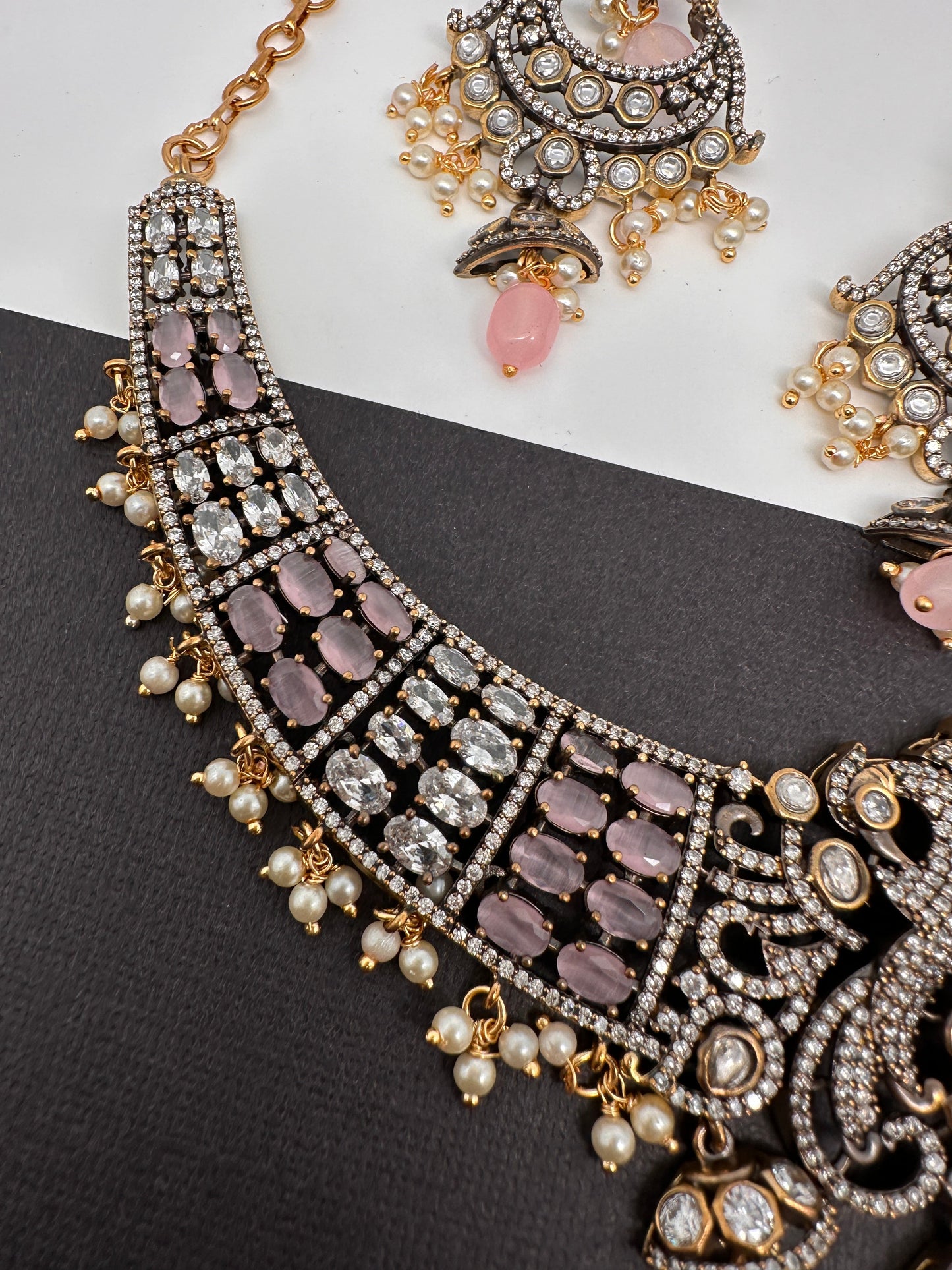 Polki Victorian Mehndi Finish Chandballi Color Stone Necklace - Pink